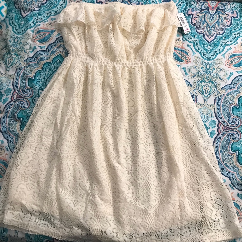 Brand new W Tags cream lace strapless dress